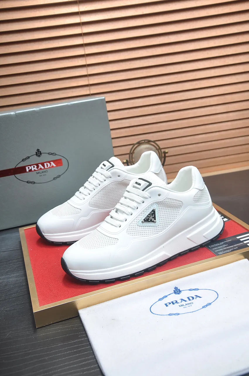Men's shoes 💰580💶 [PRADA] Top original items, new seasonal styles, high-quality original items, top-grade high-mercerized cowhide combined with original breathable fabric + imported glue, imported stretch fabric inside with original cowhide feet, original thick outsole! Quality guaranteed! Code 38-45 (45 customized)